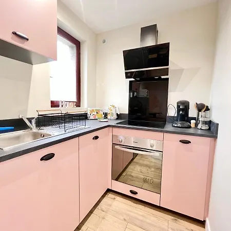 L'odyssee, A 5 Min De La Gare ~ Fibre + Parking *